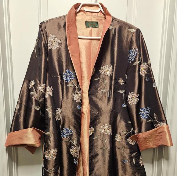 unknown Jackets & Blazers - Gorgeous embroidered dress coat